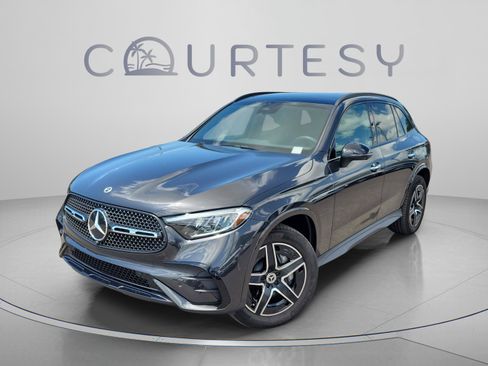 Certified 2026 Mercedes-Benz GLC 300 4MATIC image 1