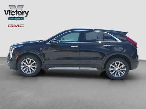 Used 2022 Cadillac XT4 Premium Luxury w/ Safety Alert Package AWD/4WD image 6