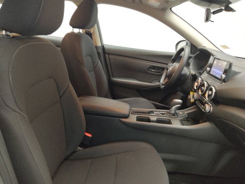 Used 2025 Nissan Sentra S image 21