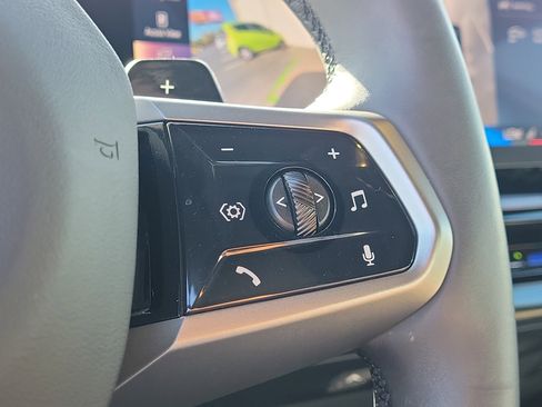 Used 2026 BMW 530i w/ M Sport Package image 29