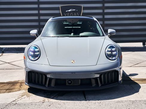 Used 2026 Porsche 911 Carrera 4 GTS AWD/4WD image 13