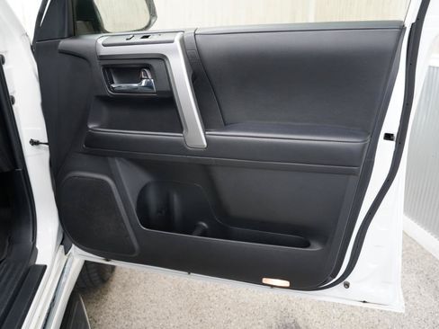 Used 2022 Toyota 4Runner Limited RWD image 33