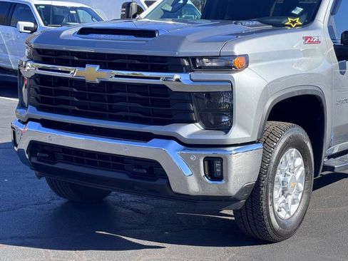 Used 2025 Chevrolet Silverado 2500 LT w/ All Star Edition image 33