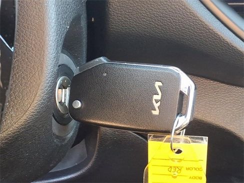Used 2023 Kia Forte LXS image 11
