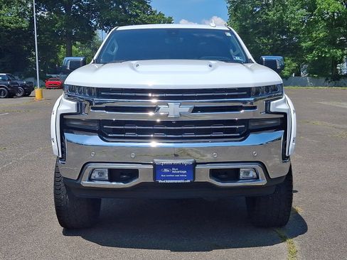 Used 2019 Chevrolet Silverado 1500 LTZ w/ LTZ Premium Package AWD/4WD image 2