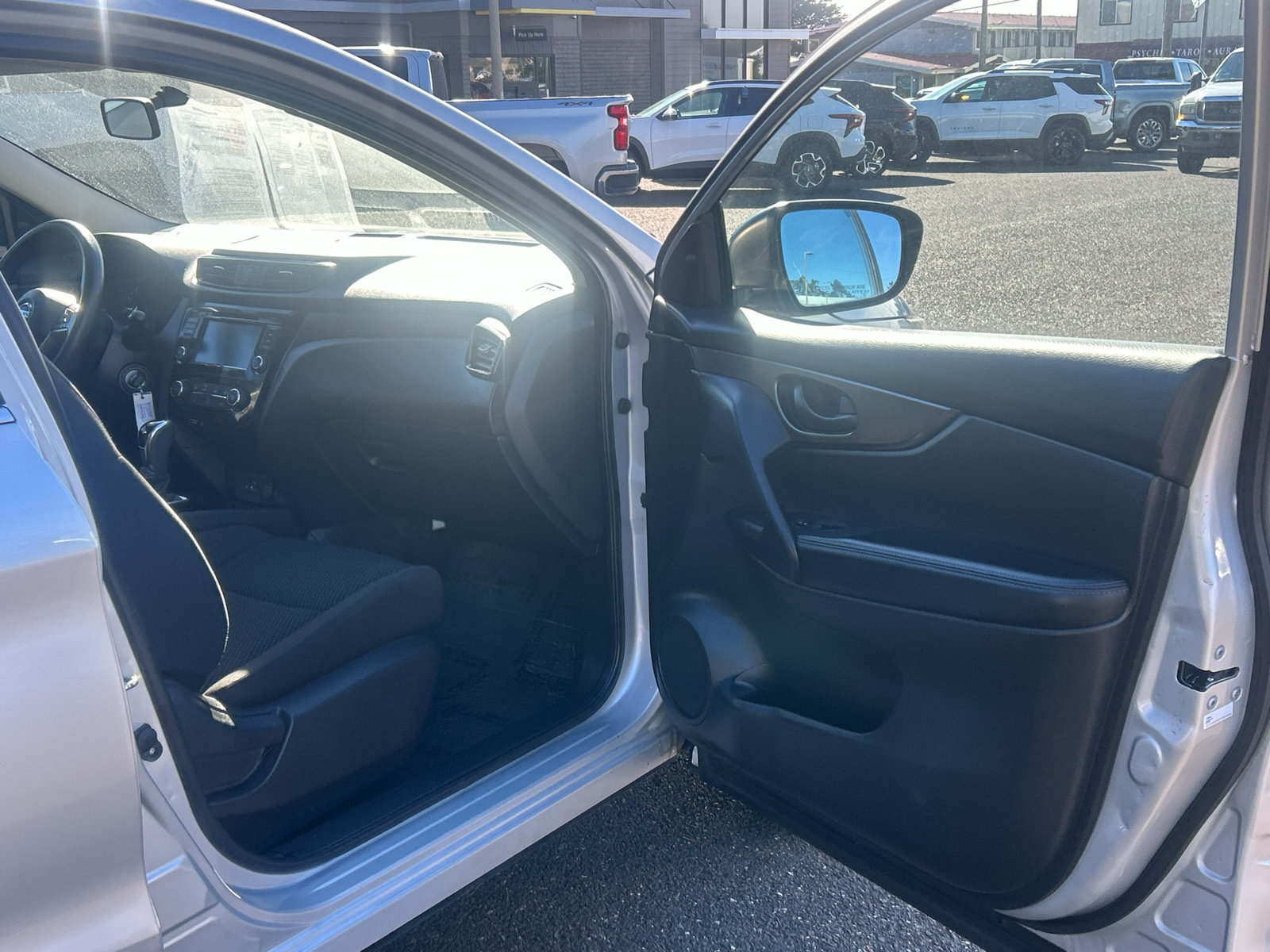 Used 2019 Nissan Rogue Sport S FWD image 22