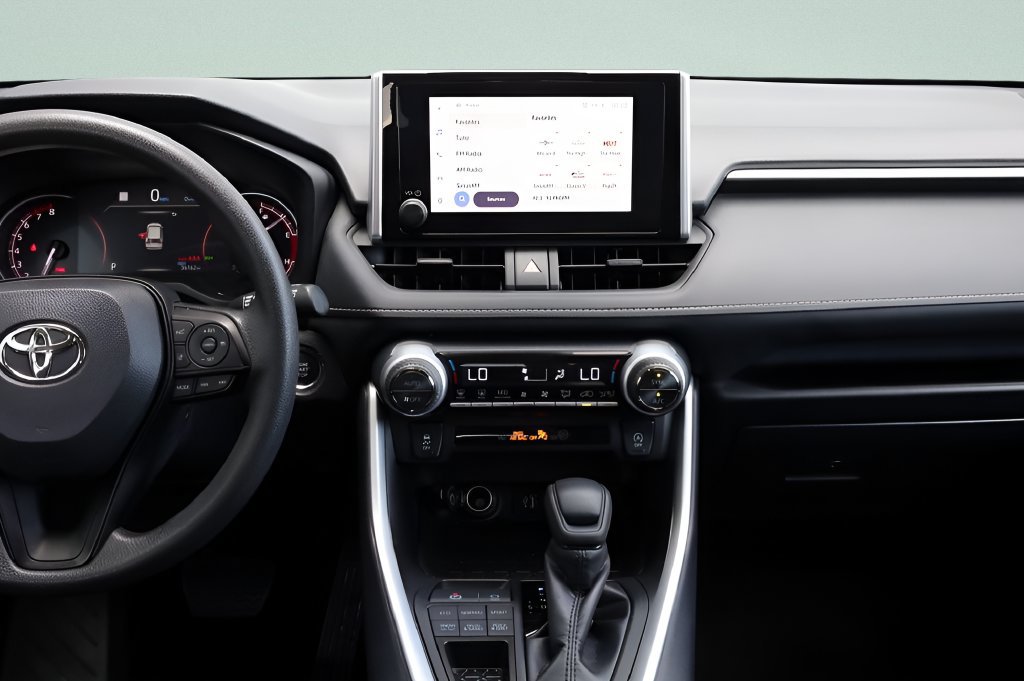 Certified 2025 Toyota RAV4 XLE AWD/4WD image 31