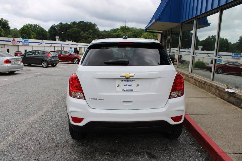 Used 2022 Chevrolet Trax LS w/ Tint and Cruise Package AWD/4WD image 5