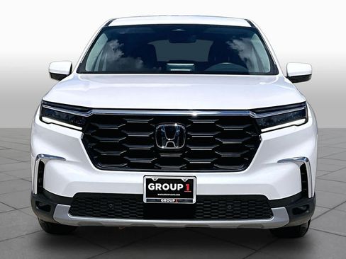 Used 2025 Honda Pilot EX-L image 4