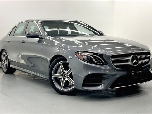 Used 2020 Mercedes-Benz E 350 Sedan image 6