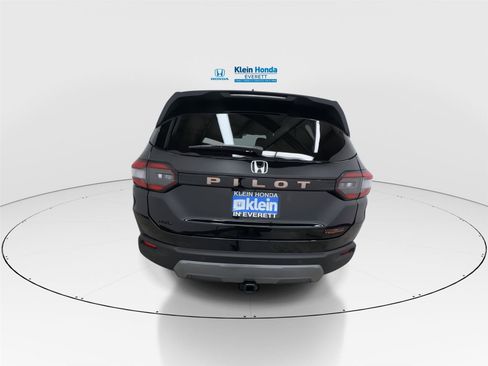 New 2026 Honda Pilot TrailSport image 9