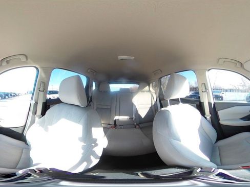 Used 2025 Nissan Rogue SV image 44