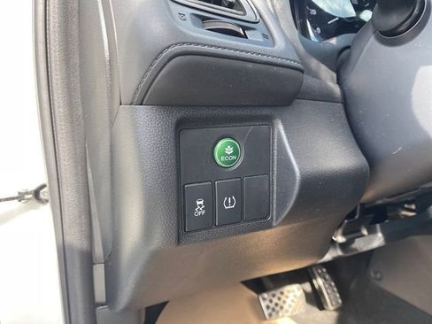 Certified 2022 Honda HR-V Sport image 21