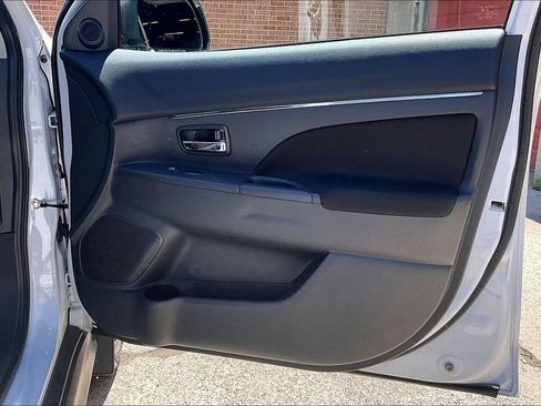 Used 2024 Mitsubishi Outlander Sport AWD image 23
