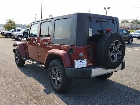 Used 2008 Jeep Wrangler Unlimited Sahara w/ Dual Top Group image 4