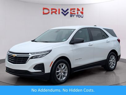 Used 2024 Chevrolet Equinox LS w/ LS Convenience Package