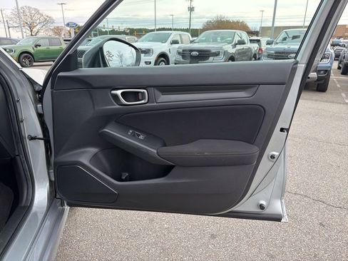 Used 2025 Honda Civic Sport image 22