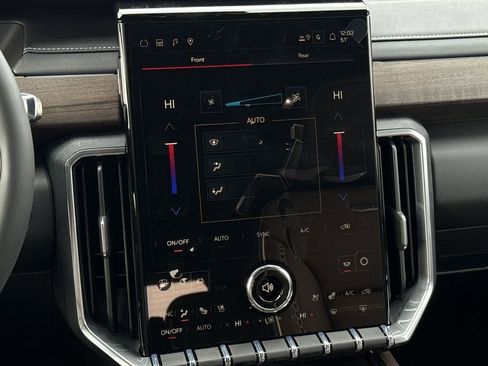 New 2026 GMC Acadia Denali Ultimate w/ LPO, Illumination Package image 21