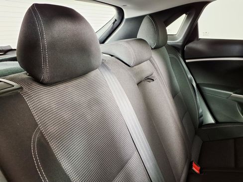 Used 2016 Hyundai Elantra GT FWD image 12