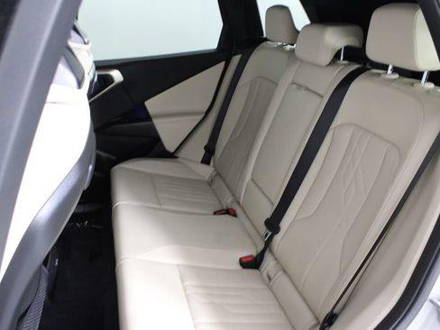 Used 2025 BMW X3 xDrive30i w/ Premium Package AWD/4WD image 18