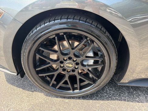 Used 2020 Ford Mustang Coupe RWD image 9