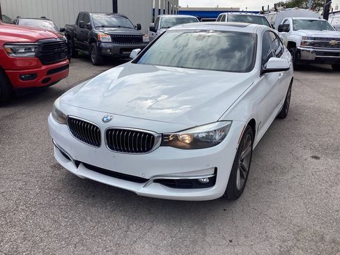 Used 2016 BMW 328i Gran Turismo xDrive AWD/4WD image 3