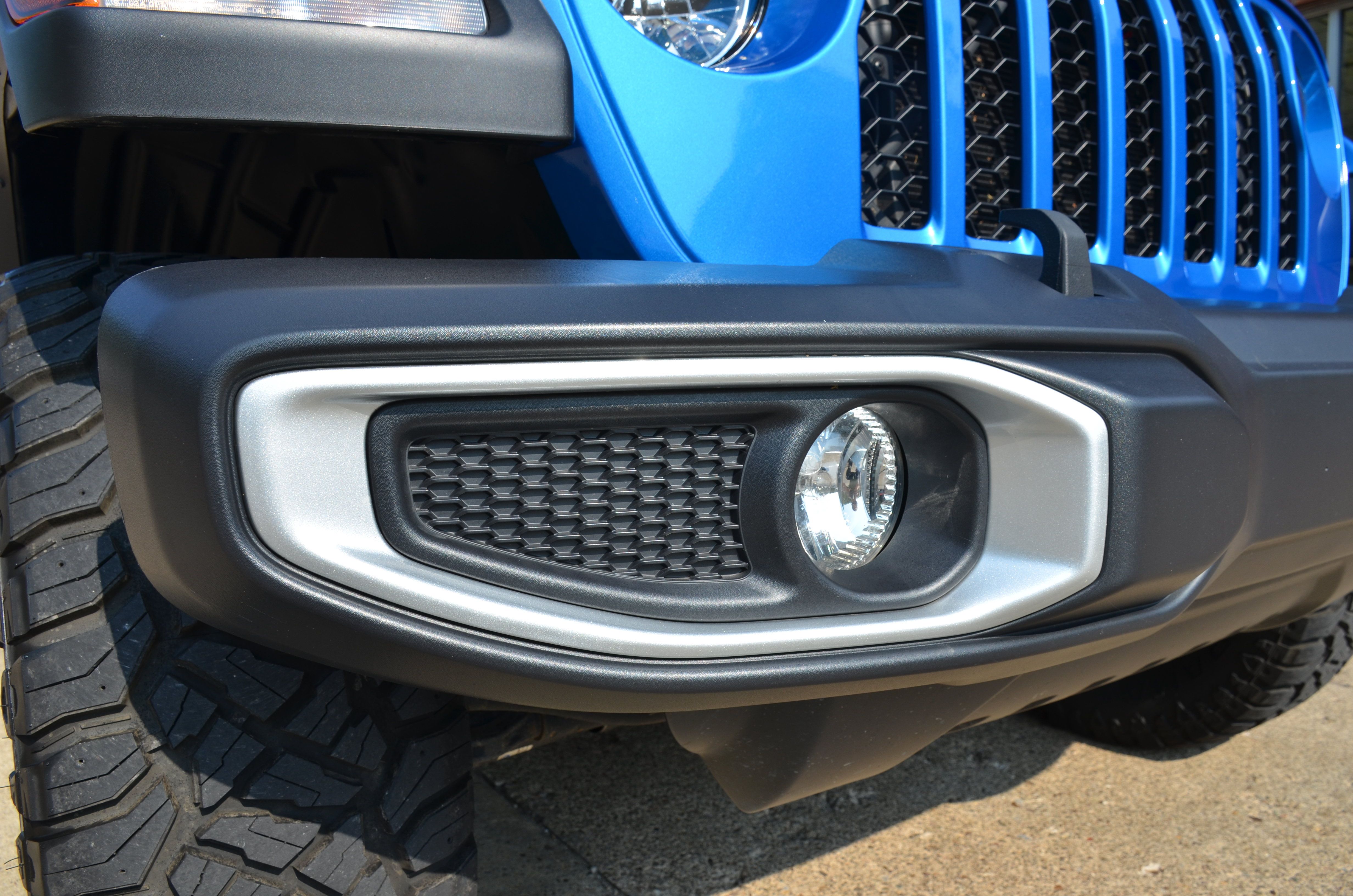 Used 2023 Jeep Gladiator Sport AWD/4WD image 8