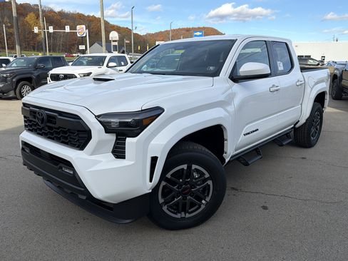 New 2025 Toyota Tacoma TRD Sport AWD/4WD image 1