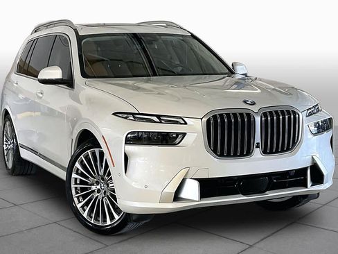 Used 2026 BMW X7 xDrive40i AWD/4WD image 2