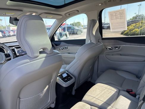 Used 2024 Volvo XC90 B5 Plus w/ Protection Package Premier AWD/4WD image 31