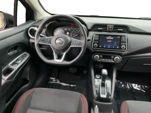 Used 2020 Nissan Versa SR w/ Convenience Package image 13