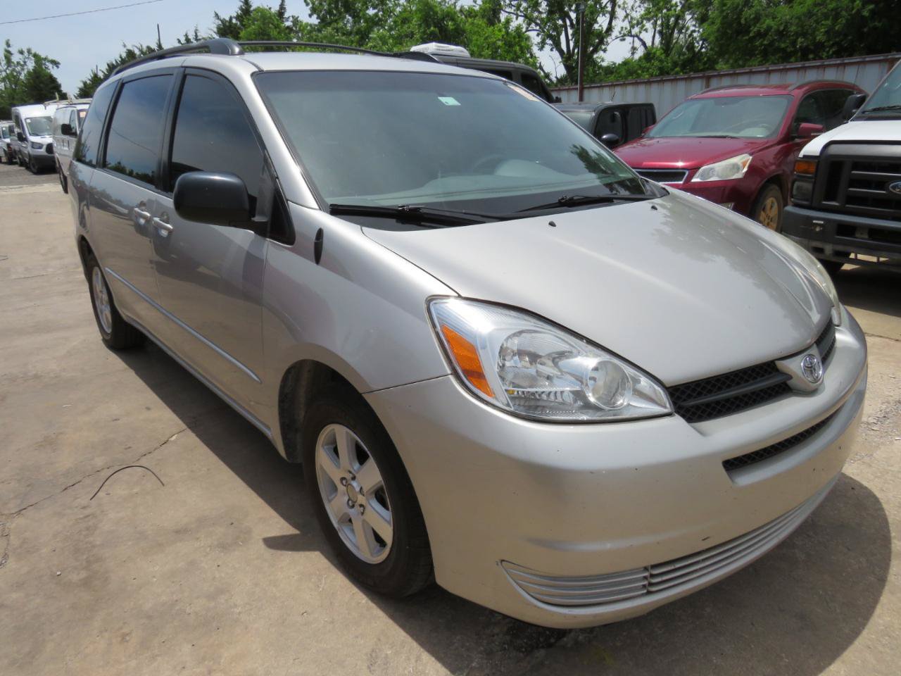 Used 2005 Toyota Sienna LE FWD image 3