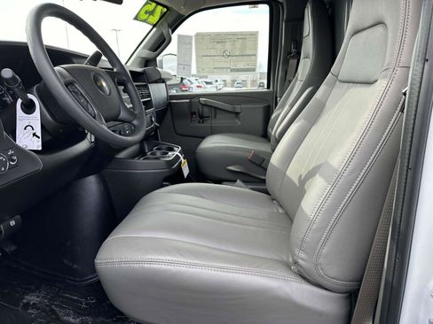 New 2025 Chevrolet Express 2500 w/ Driver Convenience Package image 9