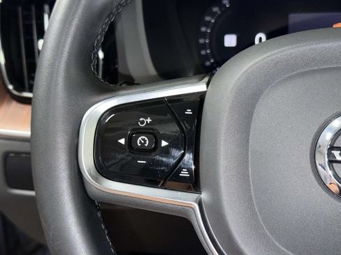 Used 2023 Volvo XC60 T8 Plus w/ Climate Package AWD/4WD image 31
