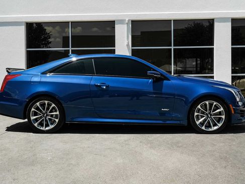 Used 2019 Cadillac ATS V w/ Luxury Package RWD image 8
