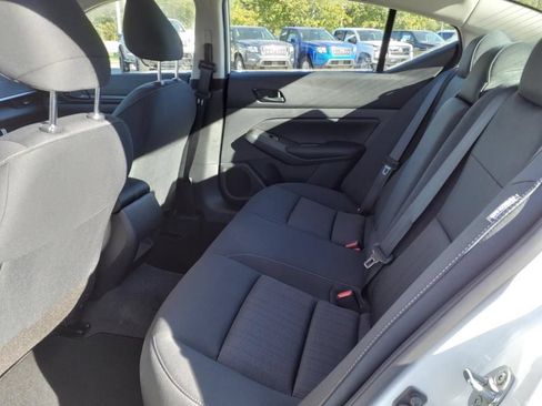 Used 2025 Nissan Altima 2.5 S FWD image 7