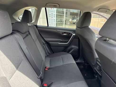 Used 2024 Toyota RAV4 XLE image 31