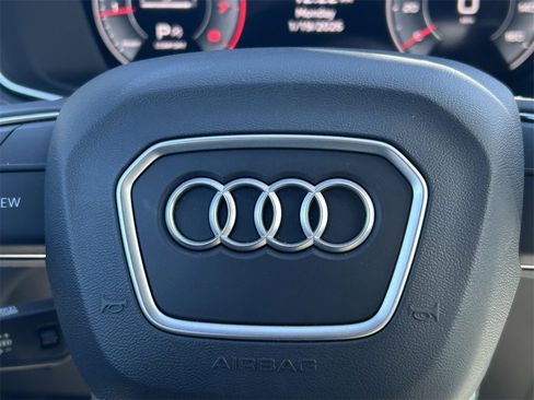 Used 2025 Audi Q5 2.0T Premium image 41