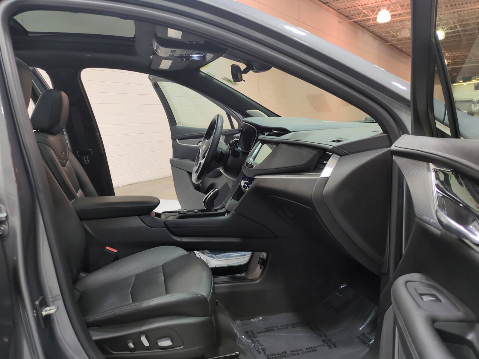 Used 2021 Cadillac XT5 Premium Luxury AWD/4WD image 9