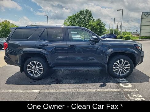 Used 2025 Toyota 4Runner Limited w/ Tow Technology Package AWD/4WD image 3