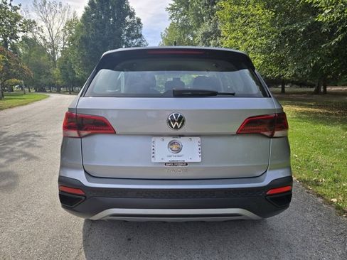 Used 2022 Volkswagen Taos S image 4