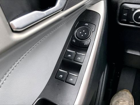 Used 2023 Ford Explorer XLT w/ Equipment Group 202A image 35