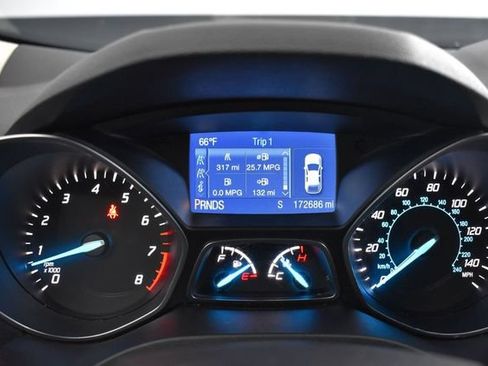 Used 2015 Ford Escape SE FWD image 11