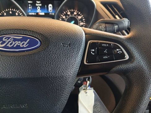 Used 2018 Ford Escape SE w/ SE Sync 3 Package FWD image 19