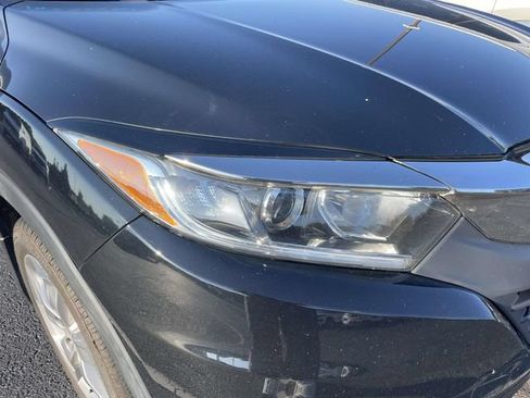 Used 2022 Honda HR-V LX image 2