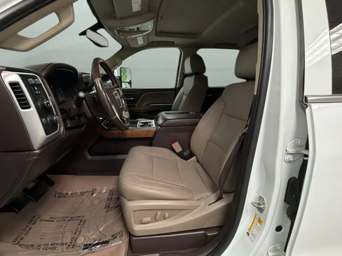 Used 2017 GMC Sierra 2500 SLT AWD/4WD image 19