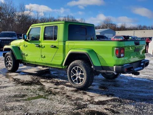 New 2026 Jeep Gladiator Sport image 4