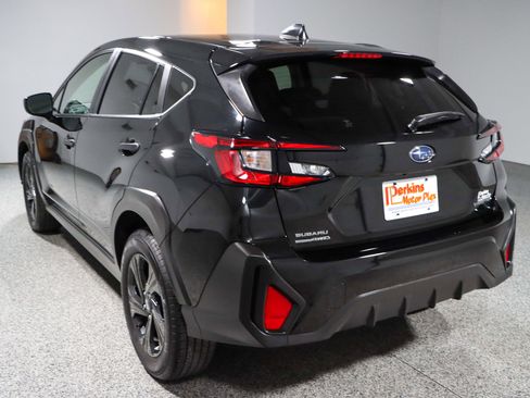 Used 2024 Subaru Crosstrek 2.0i image 9