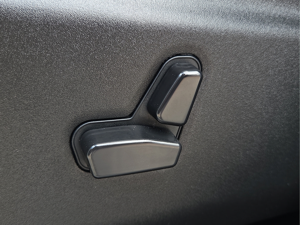 Used 2025 Dodge Durango GT AWD/4WD image 15