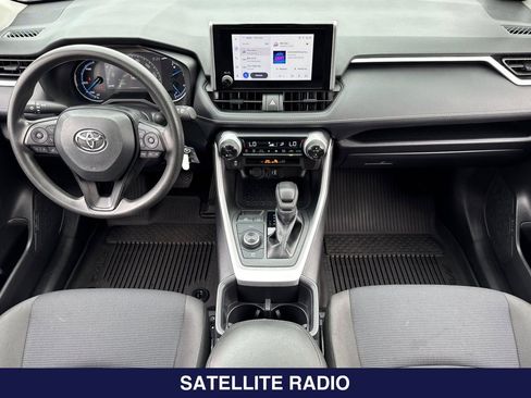 Used 2025 Toyota RAV4 LE AWD/4WD image 15